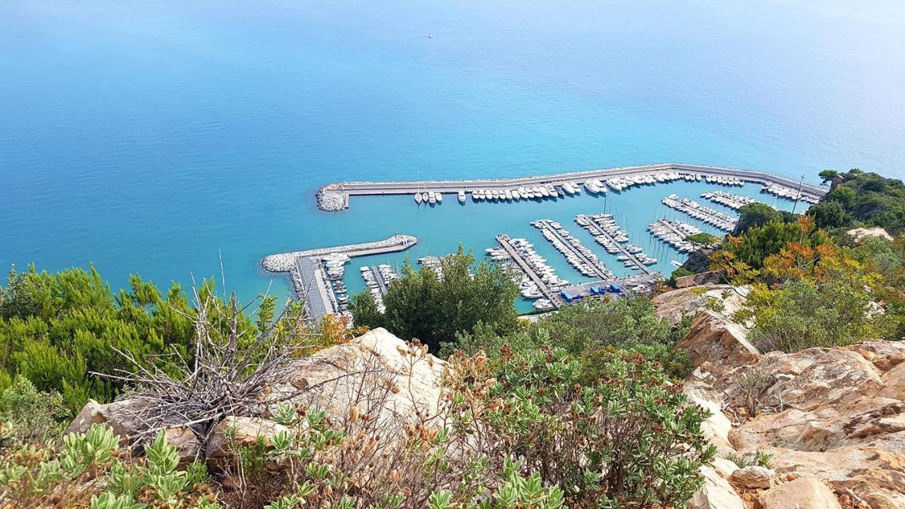 Salvia E Rosmarino - Affittacamere In Liguria Villanova d'Albenga Luaran gambar